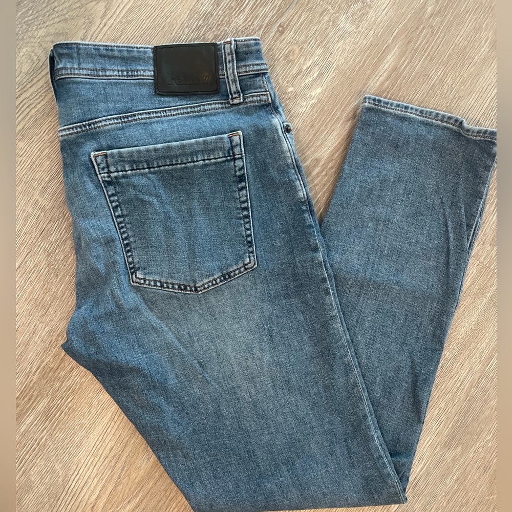 Revtown Men’s Jeans New 34x32 Medium Wash Straight Sharp